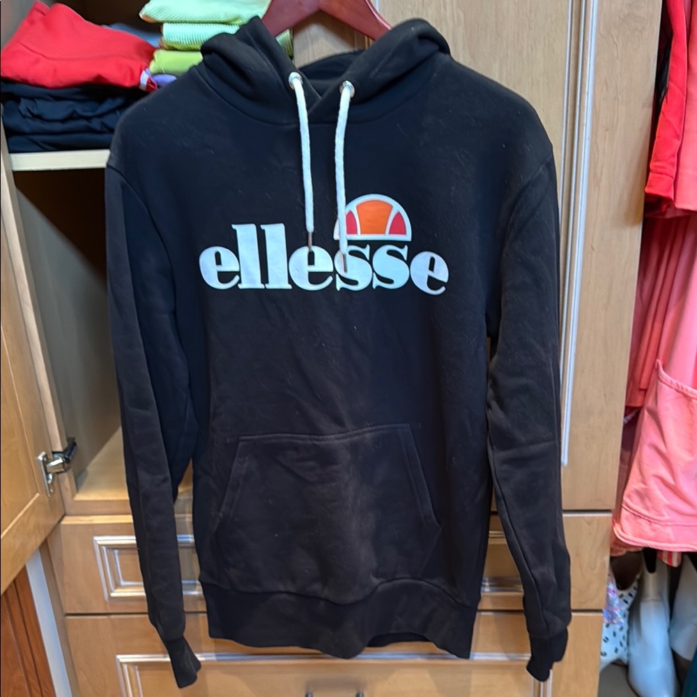 Ellesse Black Sweater with Iconic Logo